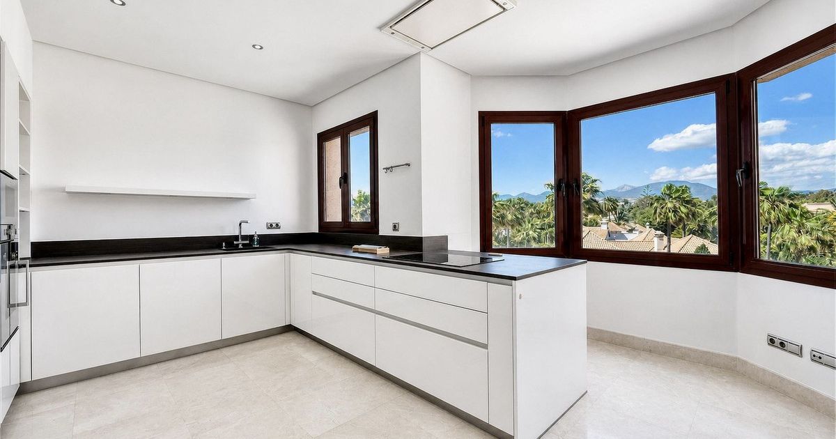 Penthouse in Puerto Banús, Puerto Banús, 5/12