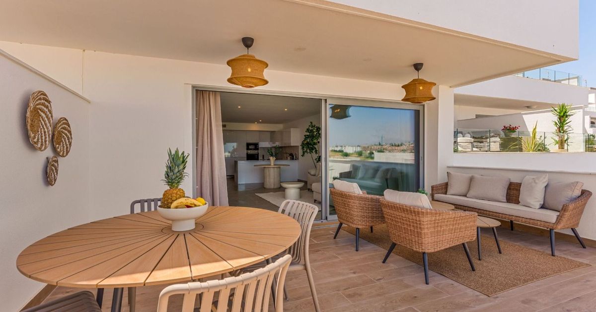 Lägenhet på mittenvåningen i Estepona, Estepona, 11/12