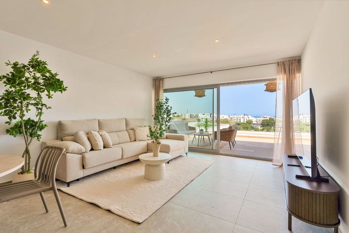 Lägenhet på mittenvåningen i Estepona, Estepona, 3/12