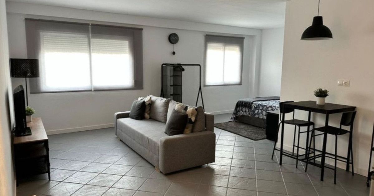 Apartamento de Planta Media en Monda, Monda, 1/9