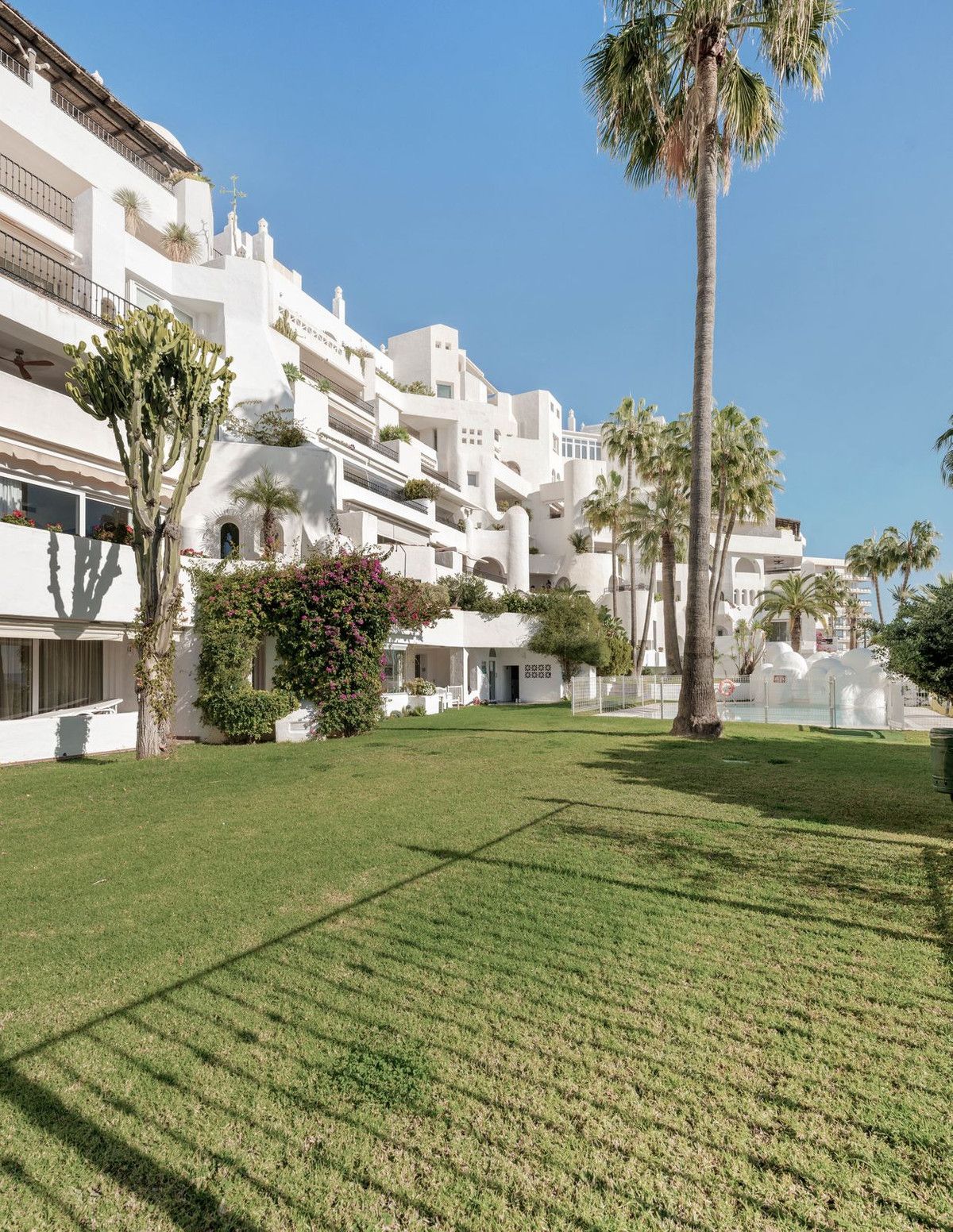 Apartamento de Planta Media en Torremolinos, Torremolinos, 11/12