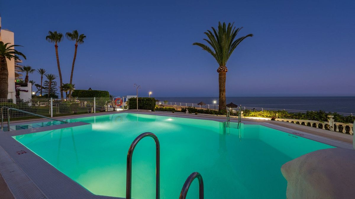 Apartamento de Planta Media en Torremolinos, Torremolinos, 10/12