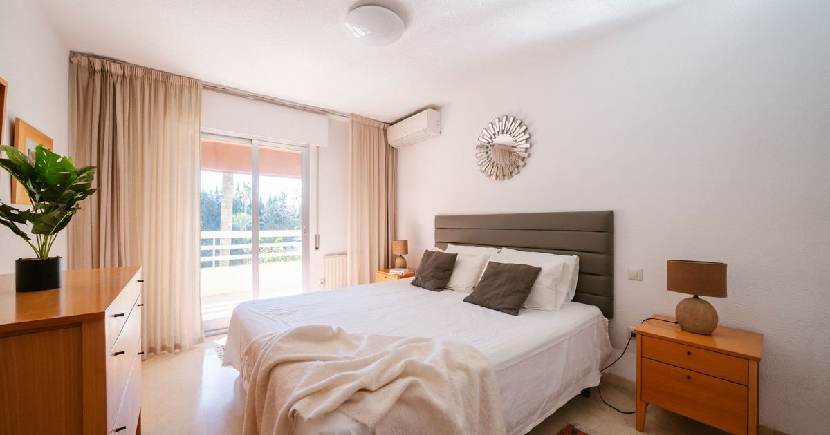 Middle Floor Apartment in Marbella, Marbella, 3/12