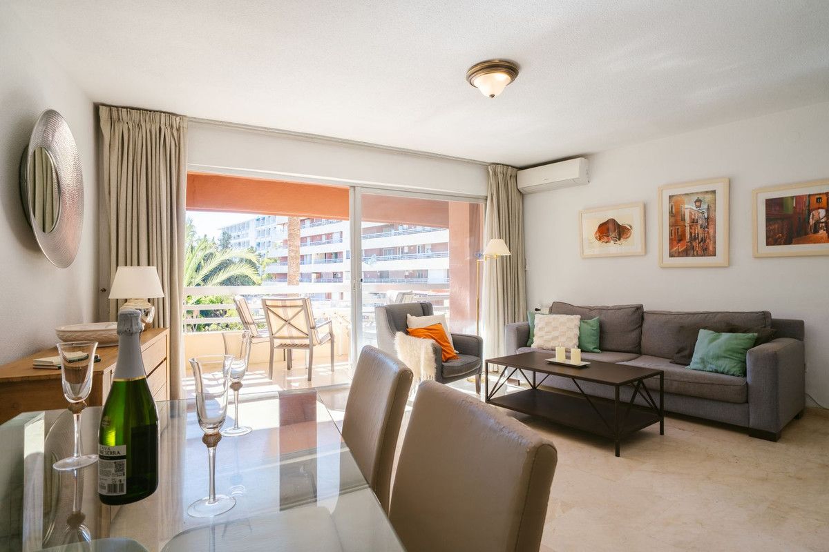 Middle Floor Apartment in Marbella, Marbella, 5/12