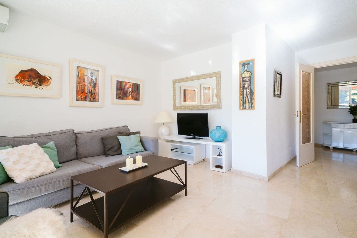 Middle Floor Apartment in Marbella, Marbella, 7/12