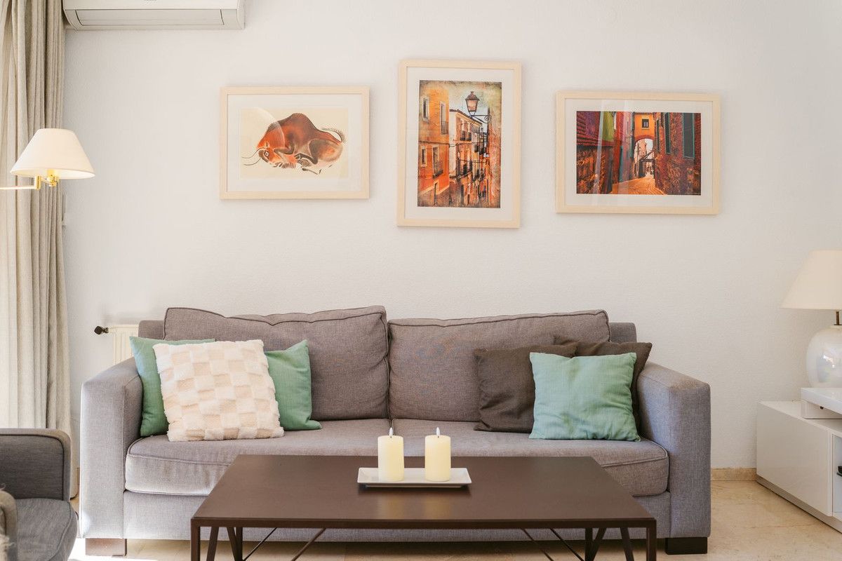 Middle Floor Apartment in Marbella, Marbella, 9/12