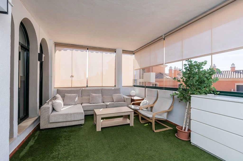 Middle Floor Apartment in Elviria, Elviria, 2/12