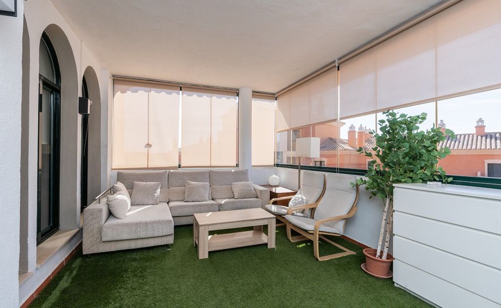 Middle Floor Apartment in Elviria, Elviria, 2/12