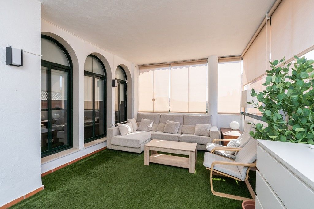Middle Floor Apartment in Elviria, Elviria, 3/12
