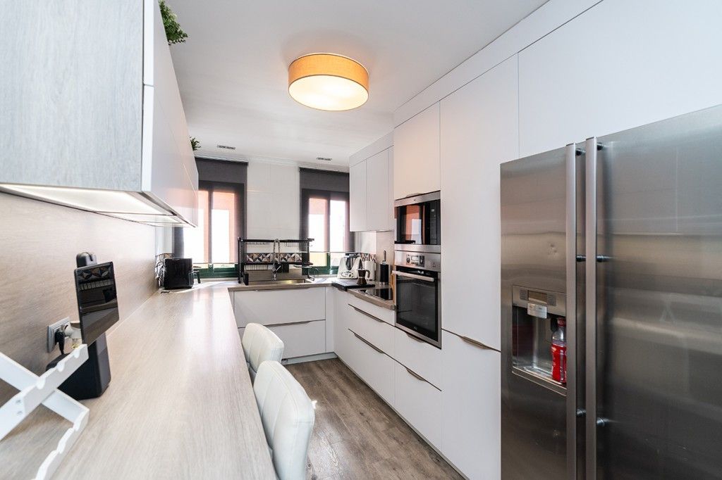 Middle Floor Apartment in Elviria, Elviria, 6/12