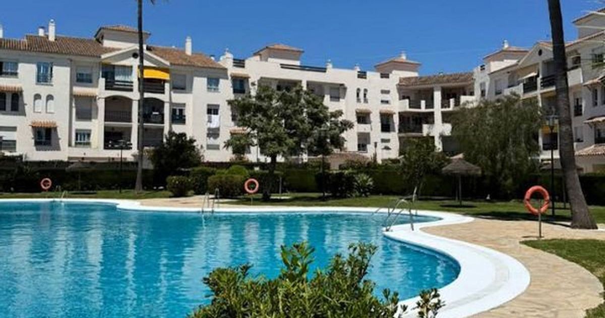 Middle Floor Apartment in Marbella, Marbella, 1/12