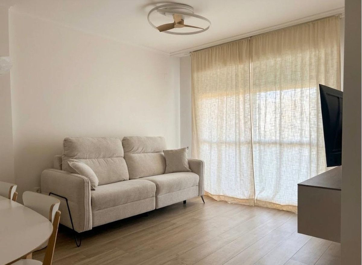 Middle Floor Apartment in Marbella, Marbella, 4/12