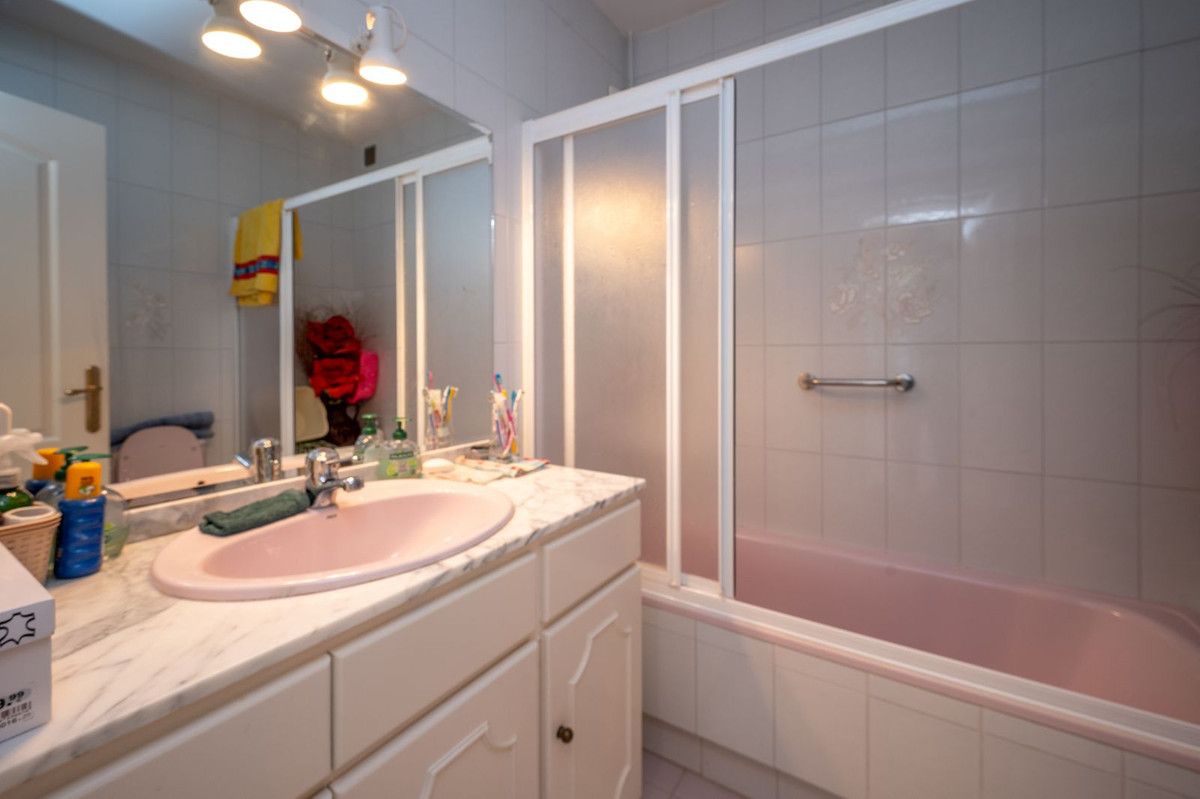 Квартира на среднем этаже в Riviera del Sol, Riviera del Sol, 12/12