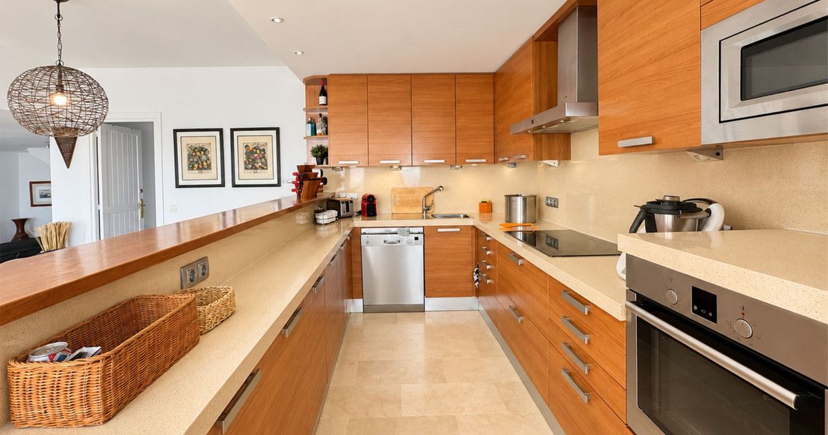 Appartement en étage intermédiaire à Puerto de Cabopino, Puerto de Cabopino, 3/12
