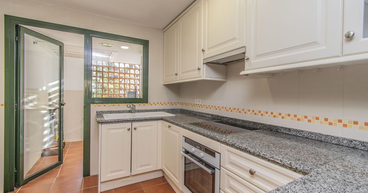 Middle Floor Apartment in Atalaya, Atalaya, 11/12
