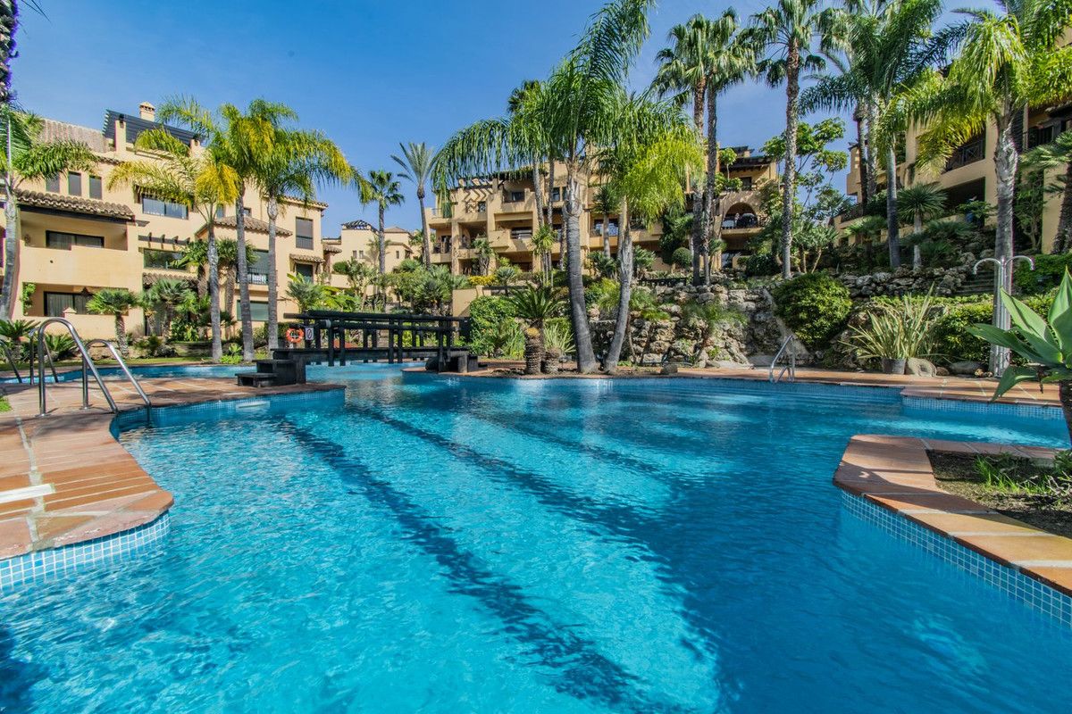 Middle Floor Apartment in Atalaya, Atalaya, 4/12