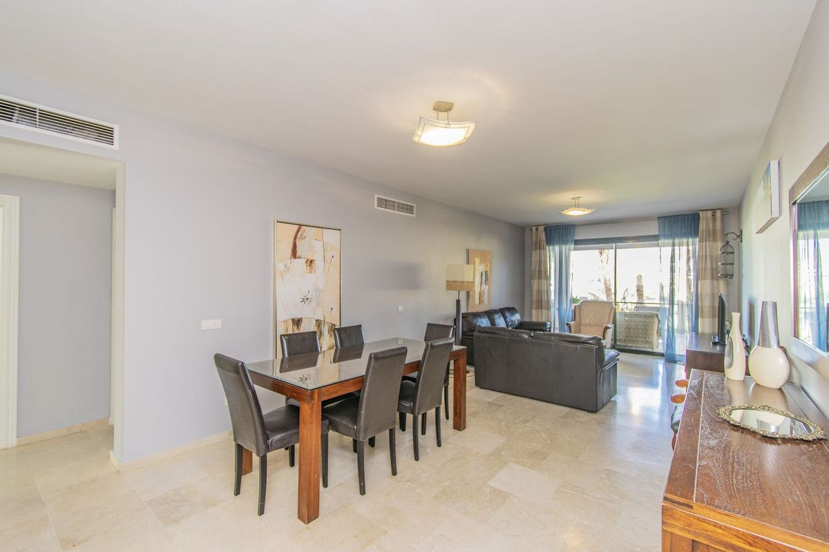 Middle Floor Apartment in Atalaya, Atalaya, 5/12