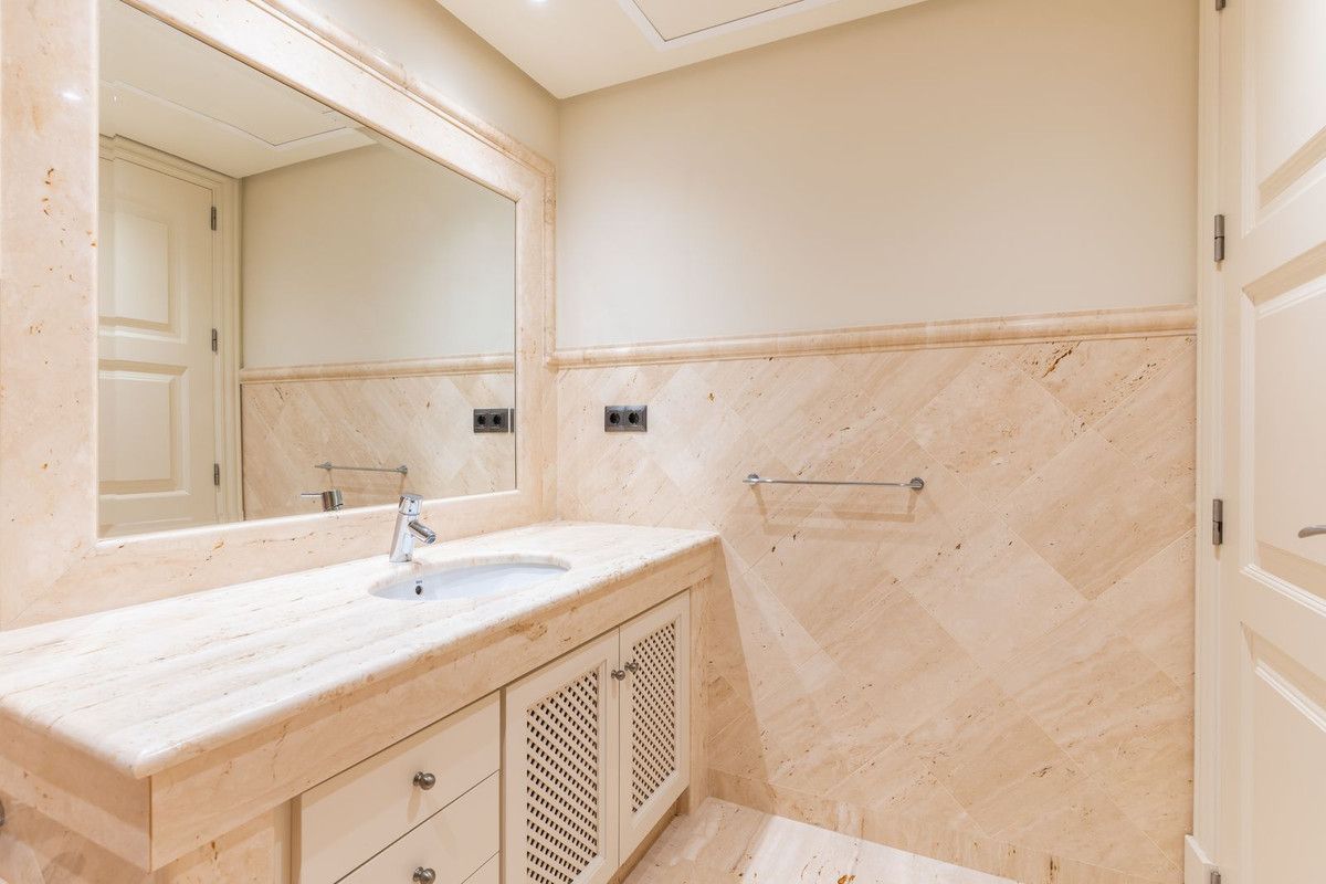 Apartament na parterze w Estepona, Estepona, 6/12