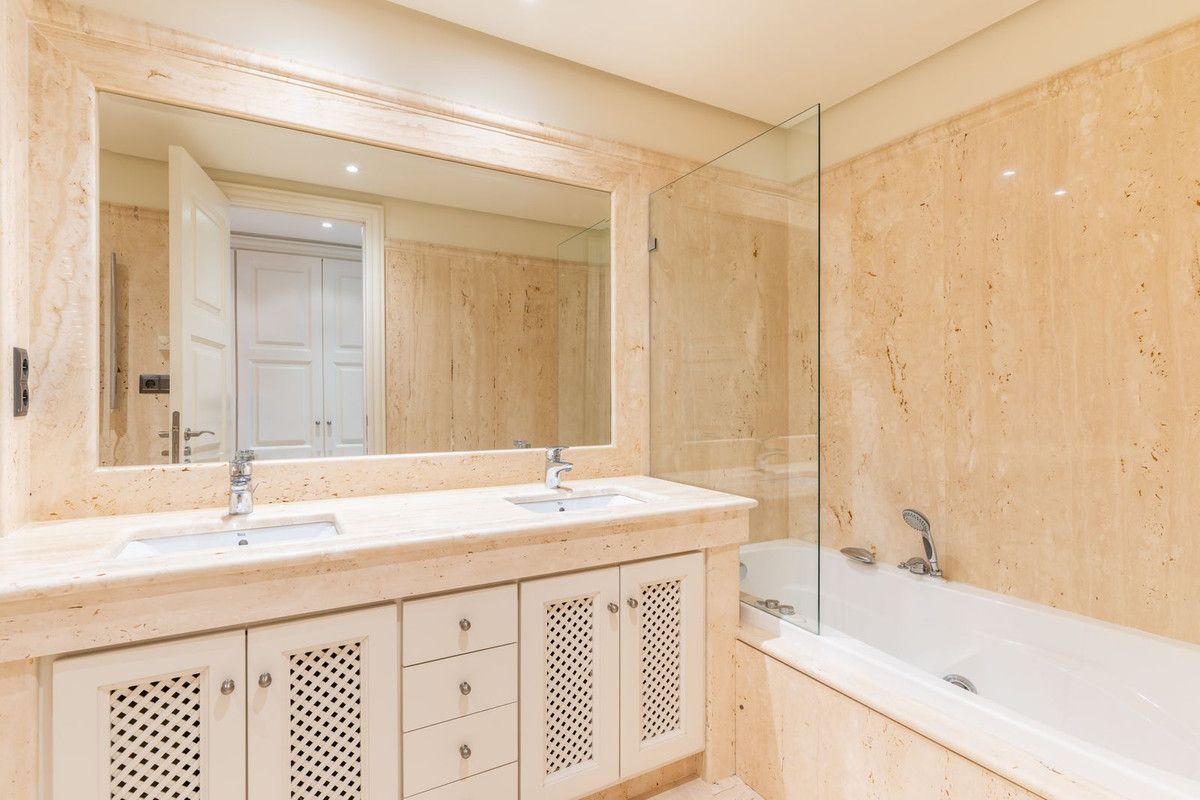 Apartament na parterze w Estepona, Estepona, 7/12