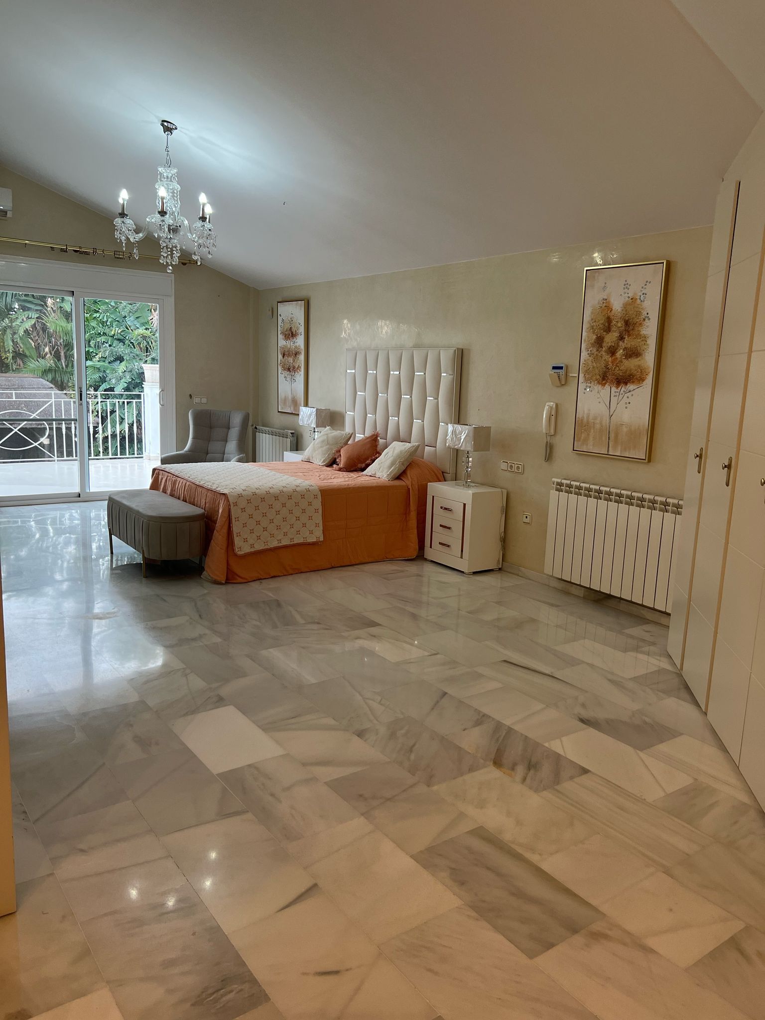 Villa in Marbella East, Elviria, Marbella East, 11/12