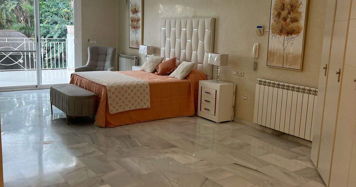 Villa in Marbella East, Elviria, Marbella East, 11/12