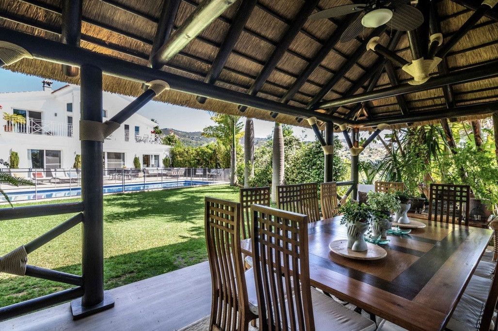 Villa in Marbella East, Elviria, Marbella East, 3/12