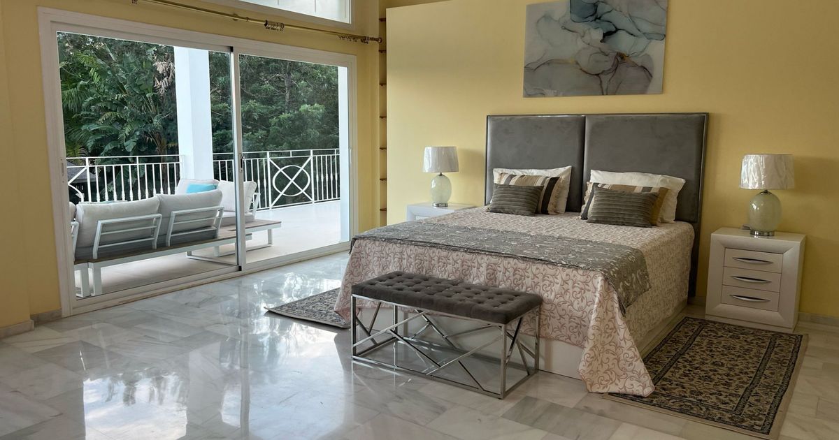 Villa in Marbella East, Elviria, Marbella East, 7/12