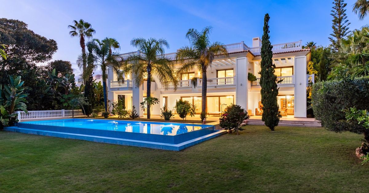 Chalet independiente en Estepona, Estepona, 1/12