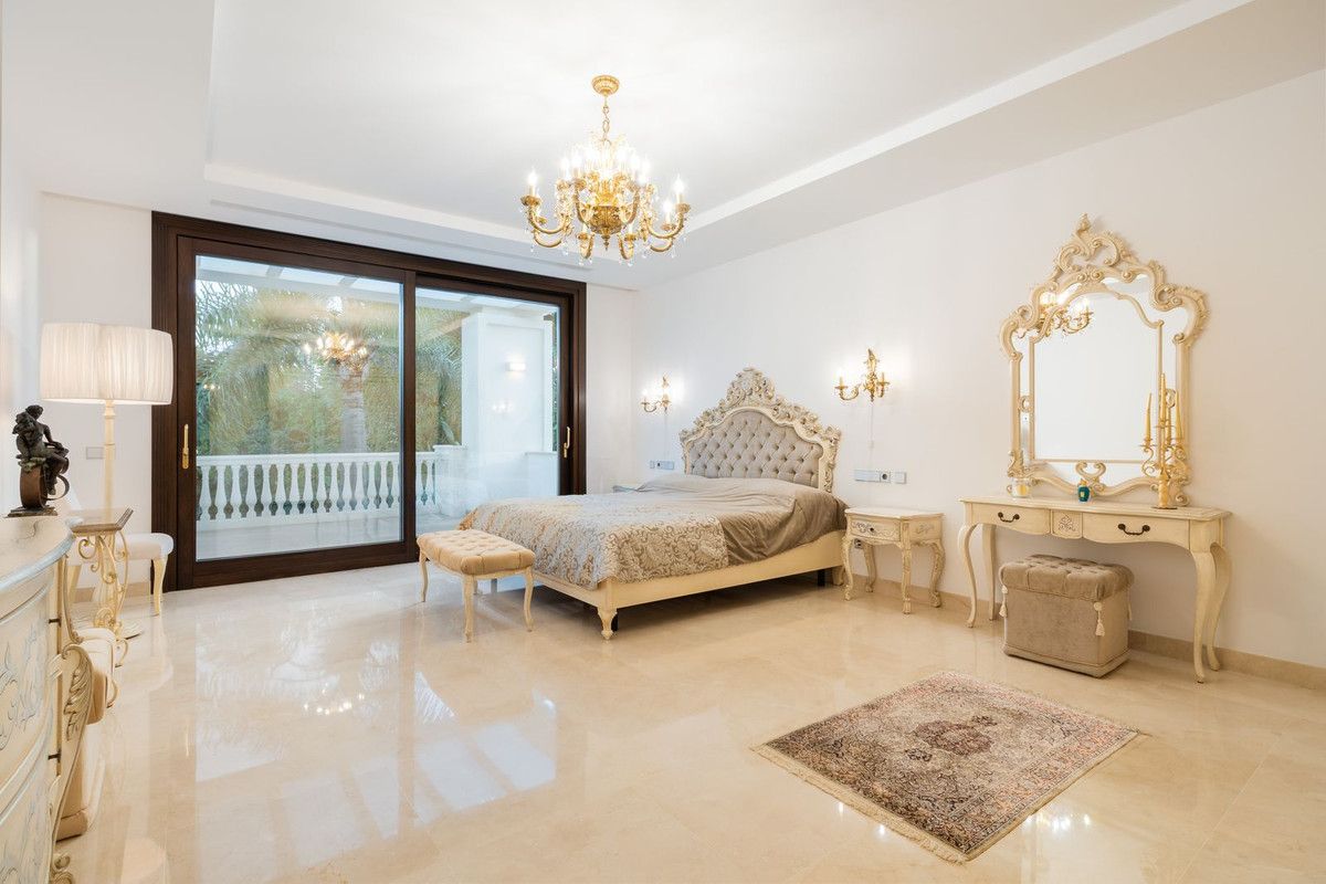 Chalet independiente en Estepona, Estepona, 11/12