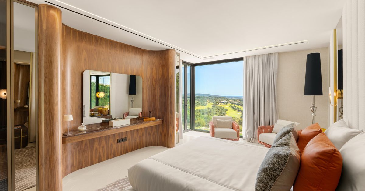 Villa in Sotogrande, Sotogrande, 7/12