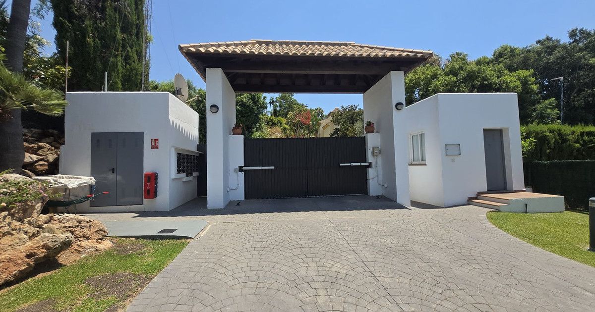 Townhouse in The Golden Mile, The Golden Mile, 11/12