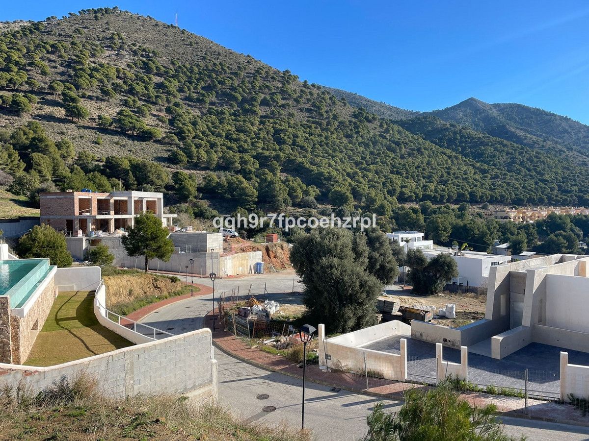 Wohnbaugrundstück in Mijas, Mijas, 8/12