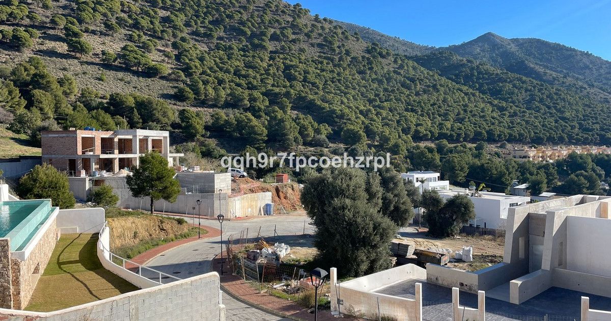 Wohnbaugrundstück in Mijas, Mijas, 8/12