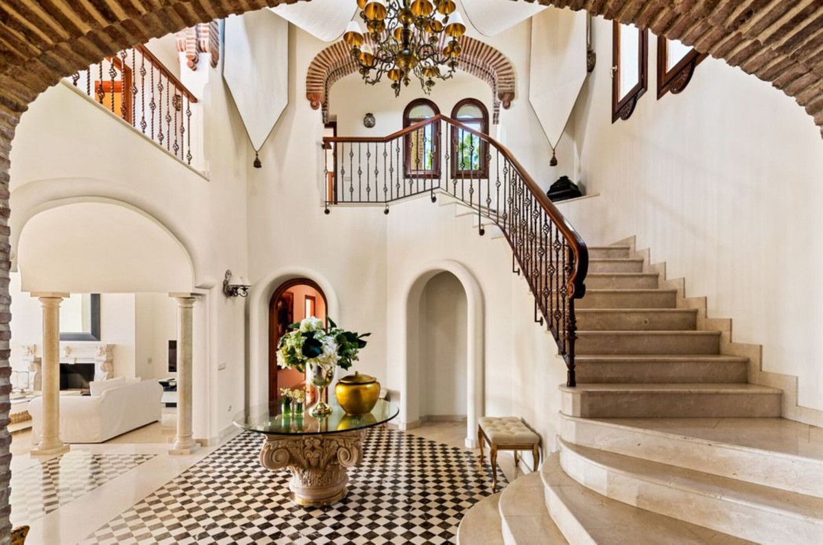 Detached Villa in Sierra Blanca, Sierra Blanca, 9/12