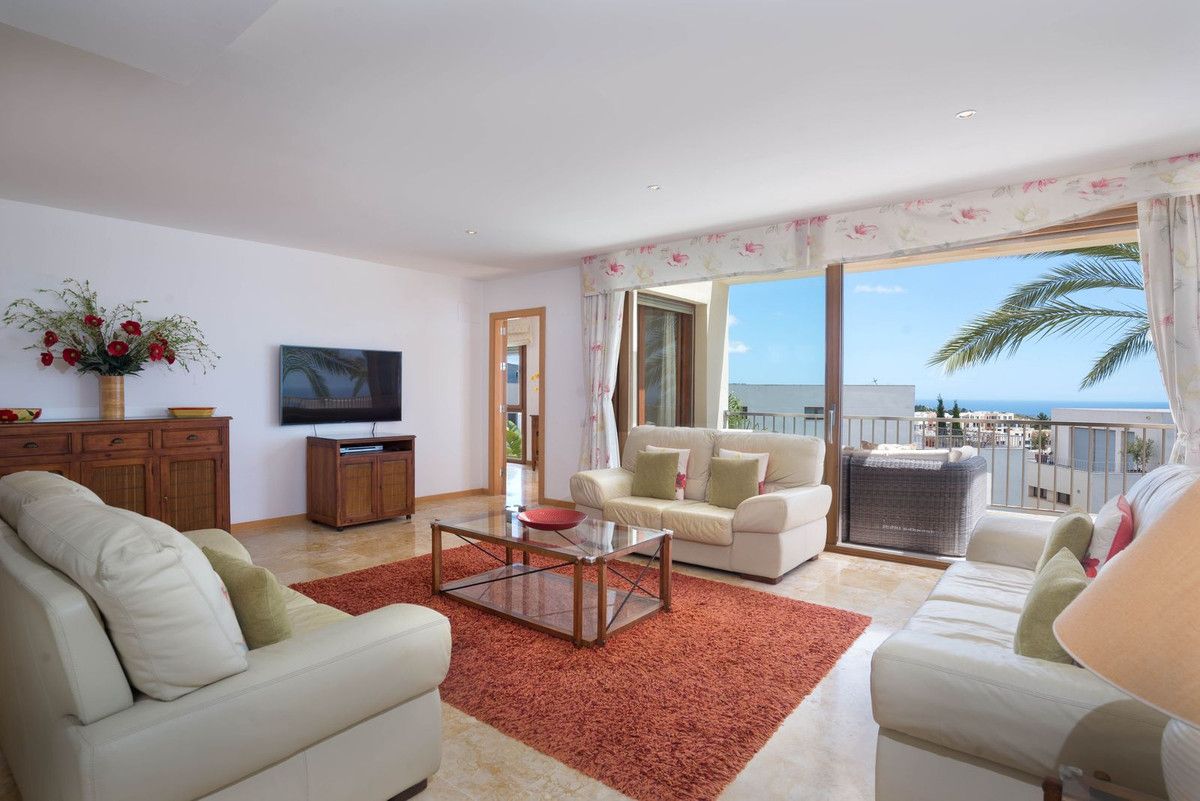 Middle Floor Apartment in Altos de los Monteros, Altos de los Monteros, 3/12