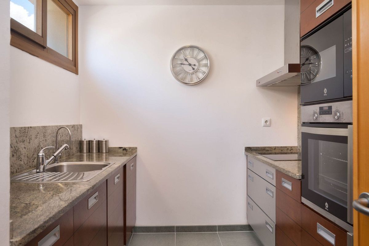 Middle Floor Apartment in Altos de los Monteros, Altos de los Monteros, 9/12