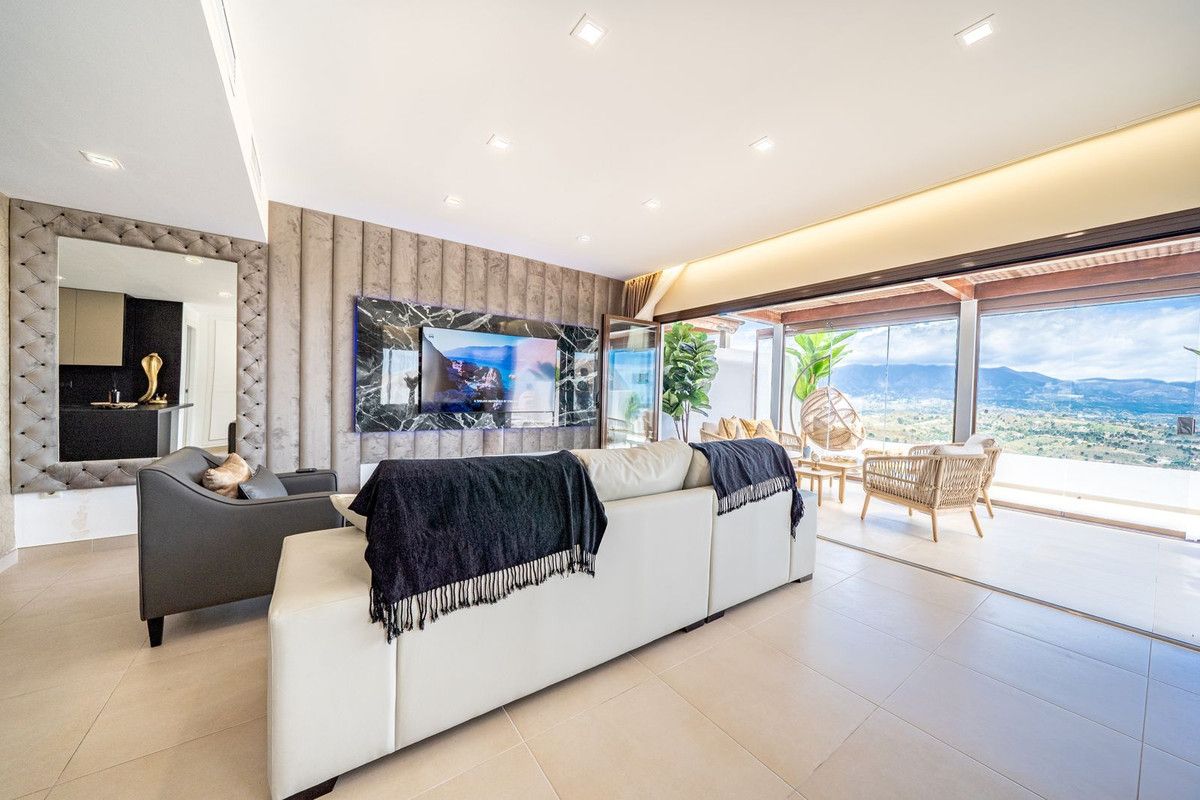 Penthouse Duplex in Calanova Golf, Calanova Golf, 8/12