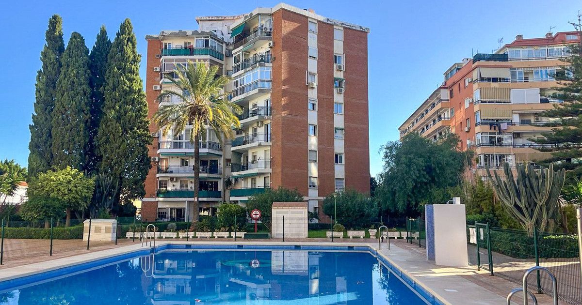 Middle Floor Apartment in Torremolinos, Torremolinos, 1/12
