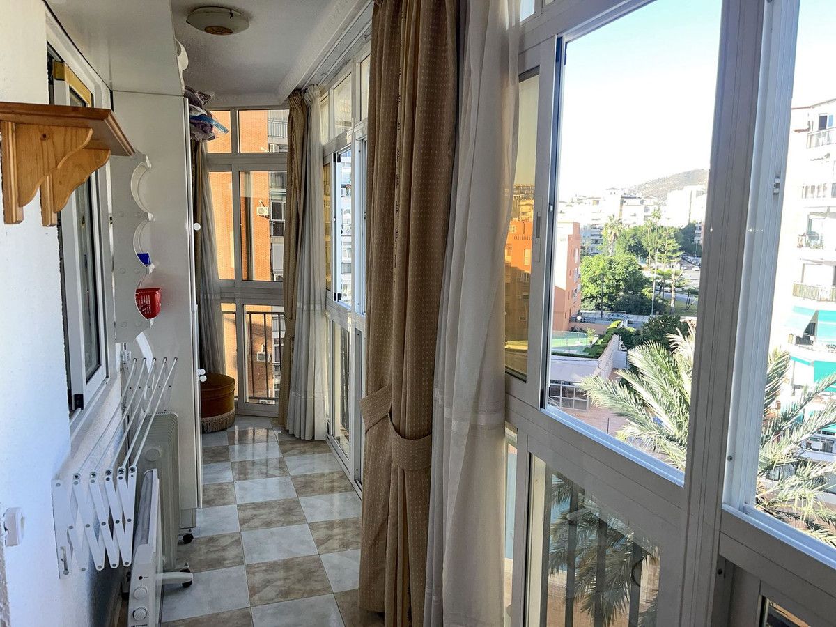 Middle Floor Apartment in Torremolinos, Torremolinos, 3/12