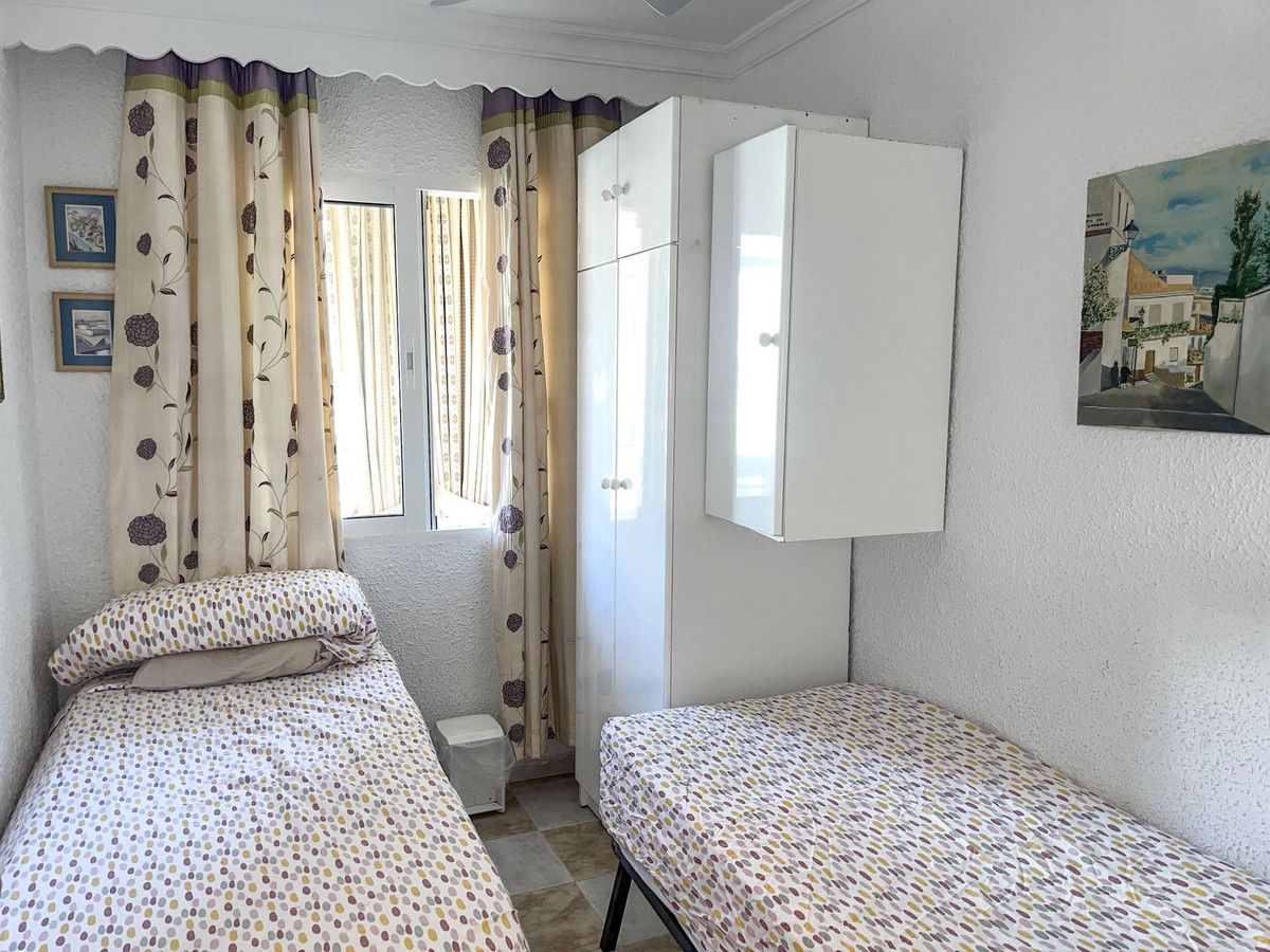 Middle Floor Apartment in Torremolinos, Torremolinos, 10/12