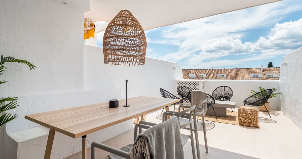 Middle Floor Apartment in Nueva Andalucía, Nueva Andalucía, 5/12