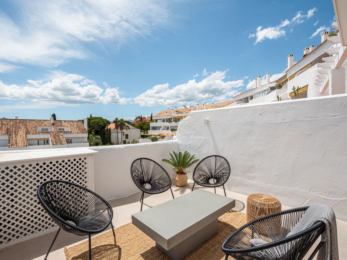 Middle Floor Apartment in Nueva Andalucía, Nueva Andalucía, 6/12
