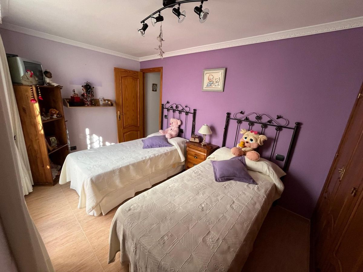 Townhouse in Estepona, Estepona, 7/12