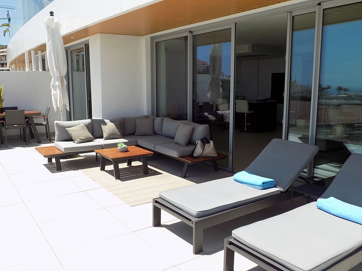 Apartamento en planta media en Calanova Golf, La Cala de Mijas, 3/12
