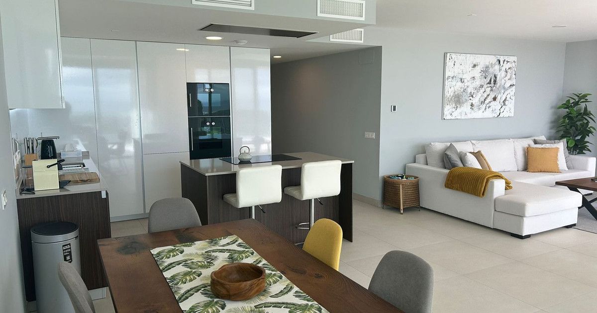Apartamento en planta media en Calanova Golf, La Cala de Mijas, 6/12