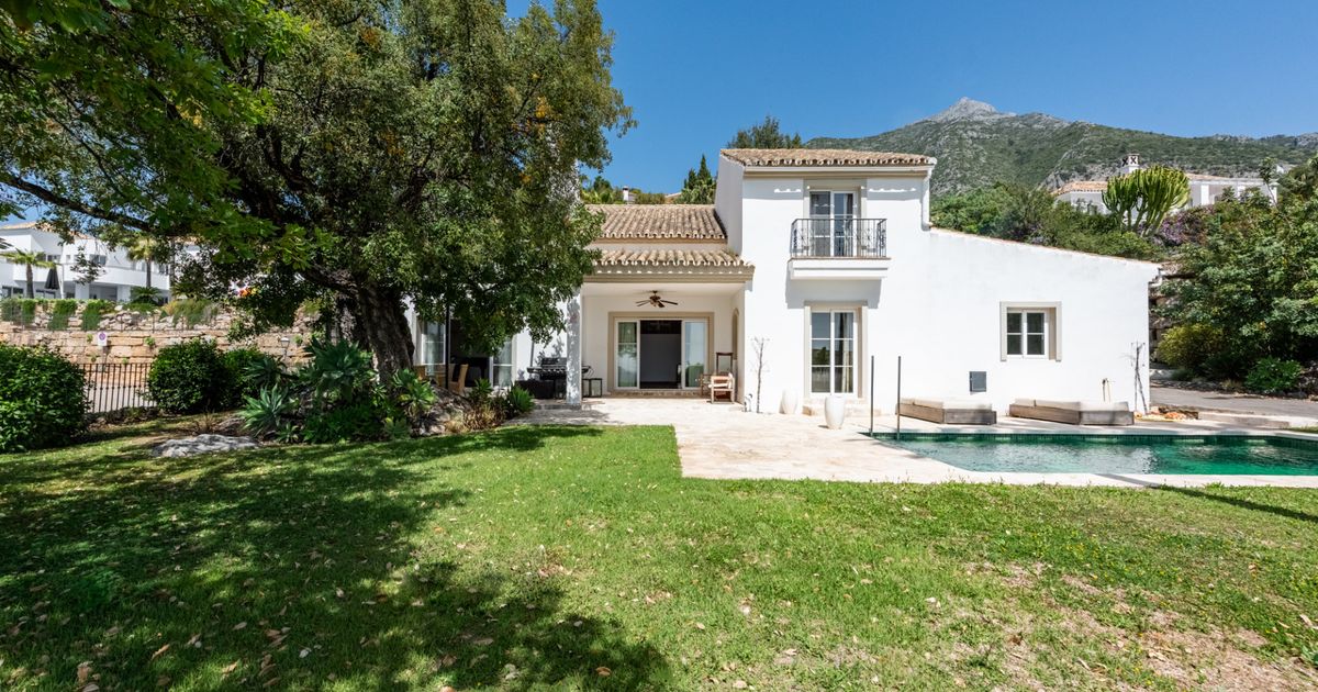 Villa in Istan, Sierra Blanca Country Club, Istan, 3/12