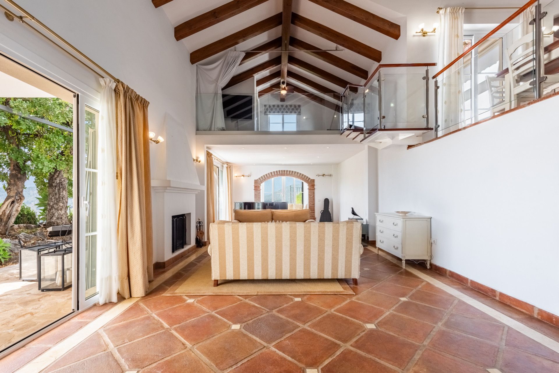 Villa in Istan, Sierra Blanca Country Club, Istan, 6/12