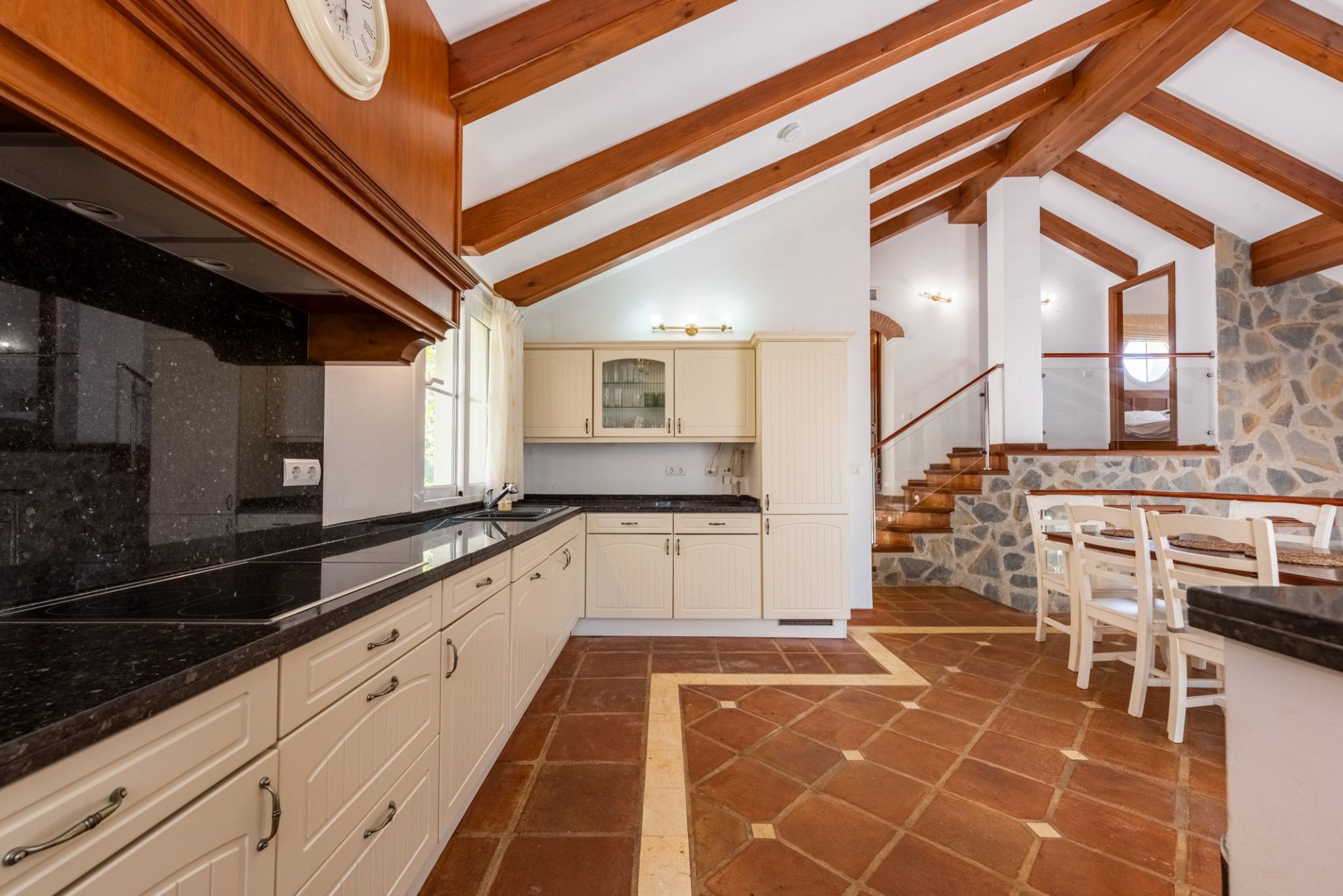 Villa in Istan, Sierra Blanca Country Club, Istan, 8/12