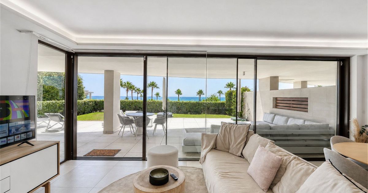 Ground Floor Apartment in Estepona, Estepona, 1/12