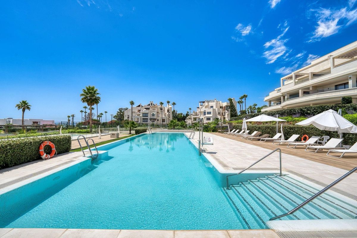 Ground Floor Apartment in Estepona, Estepona, 5/12